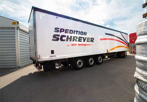 Spedition Schreyer Fahrzeuge im Einsatz